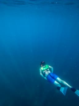Is Freediving Dangerous? Risks, Statistics & How to Stay Safe